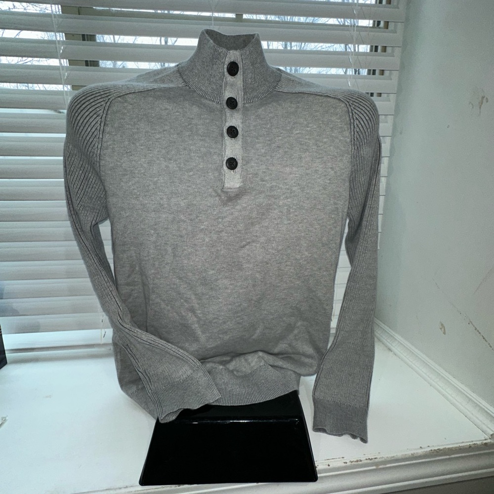 Lightweight sweater